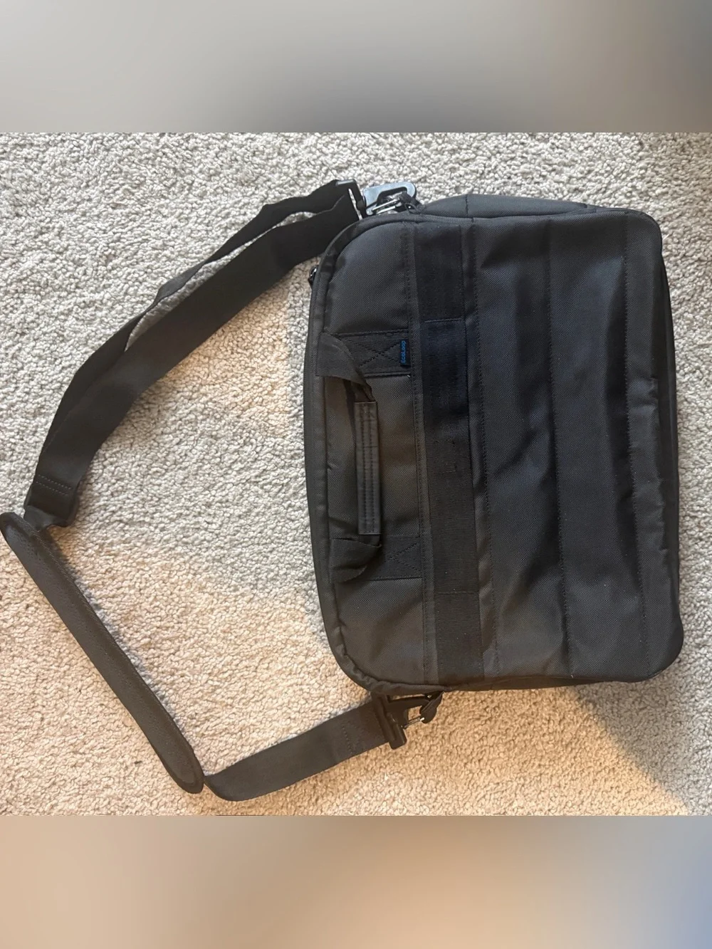Dell Black Men's Messenger Bag with Adjustable Shoulder Strap